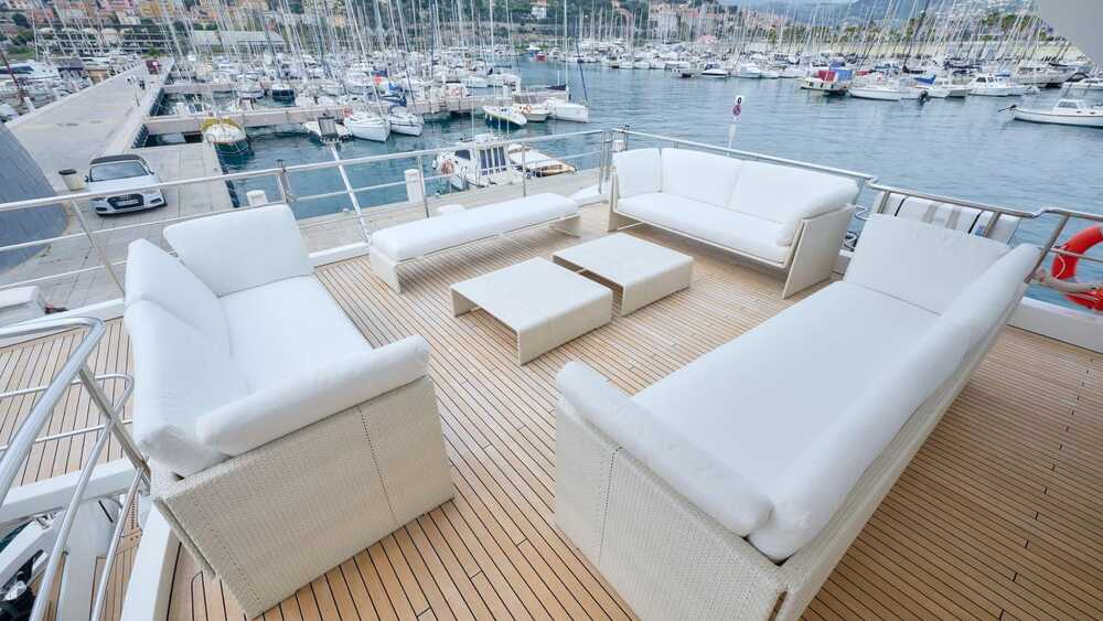 Sun deck