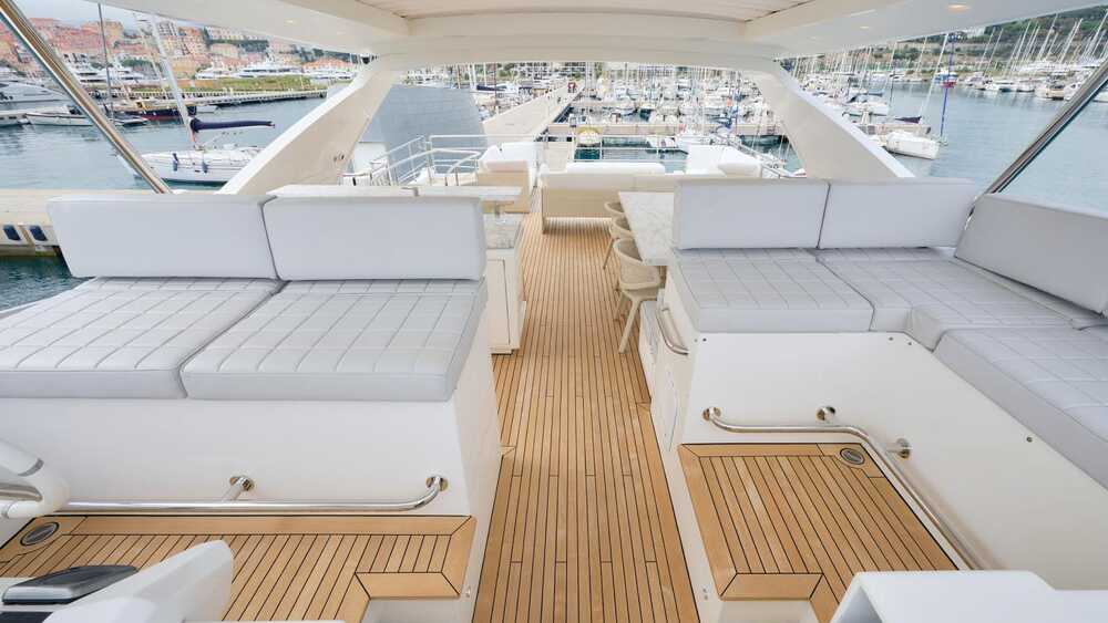 Sun deck