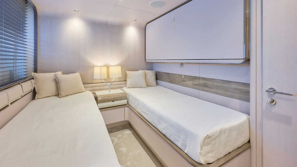 Guest cabin