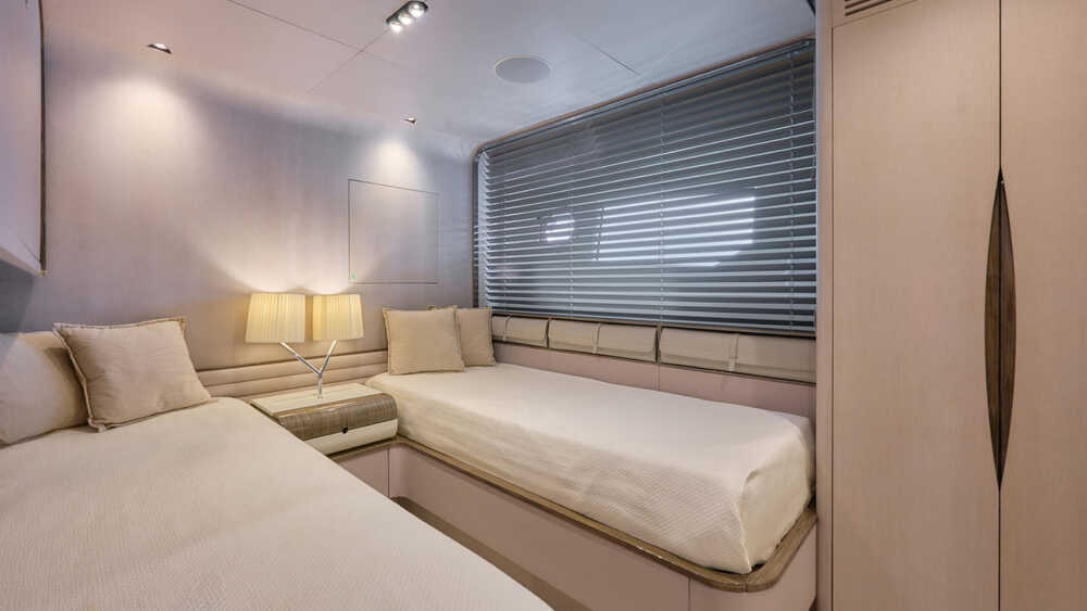 Guest cabin