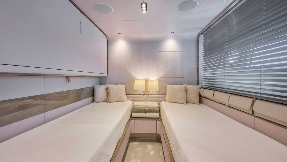 Guest cabin