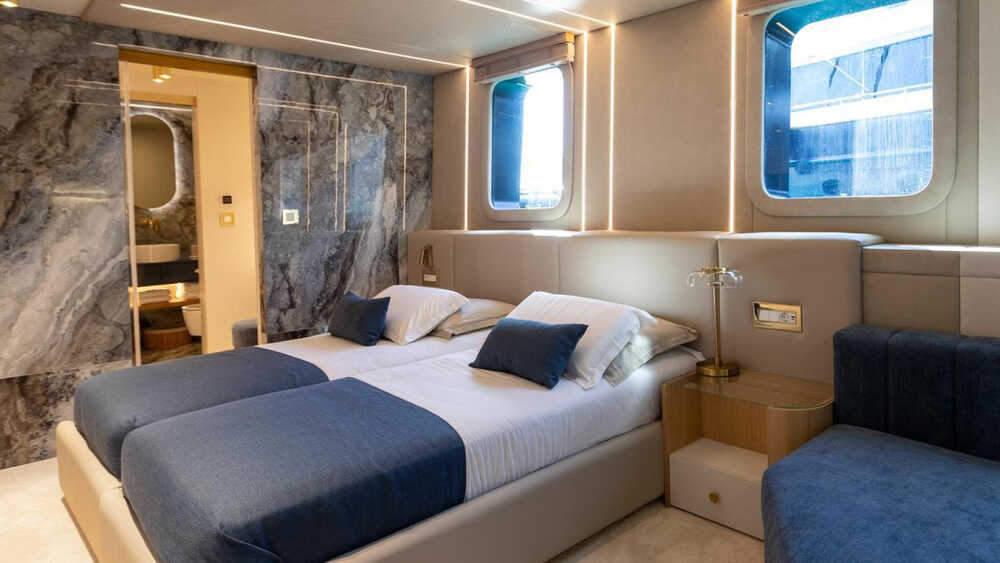 Guest cabin