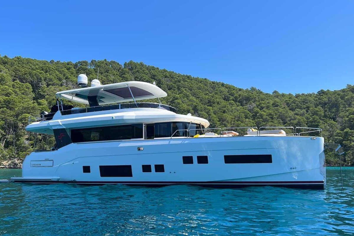 Экстерьер Sirena 64 