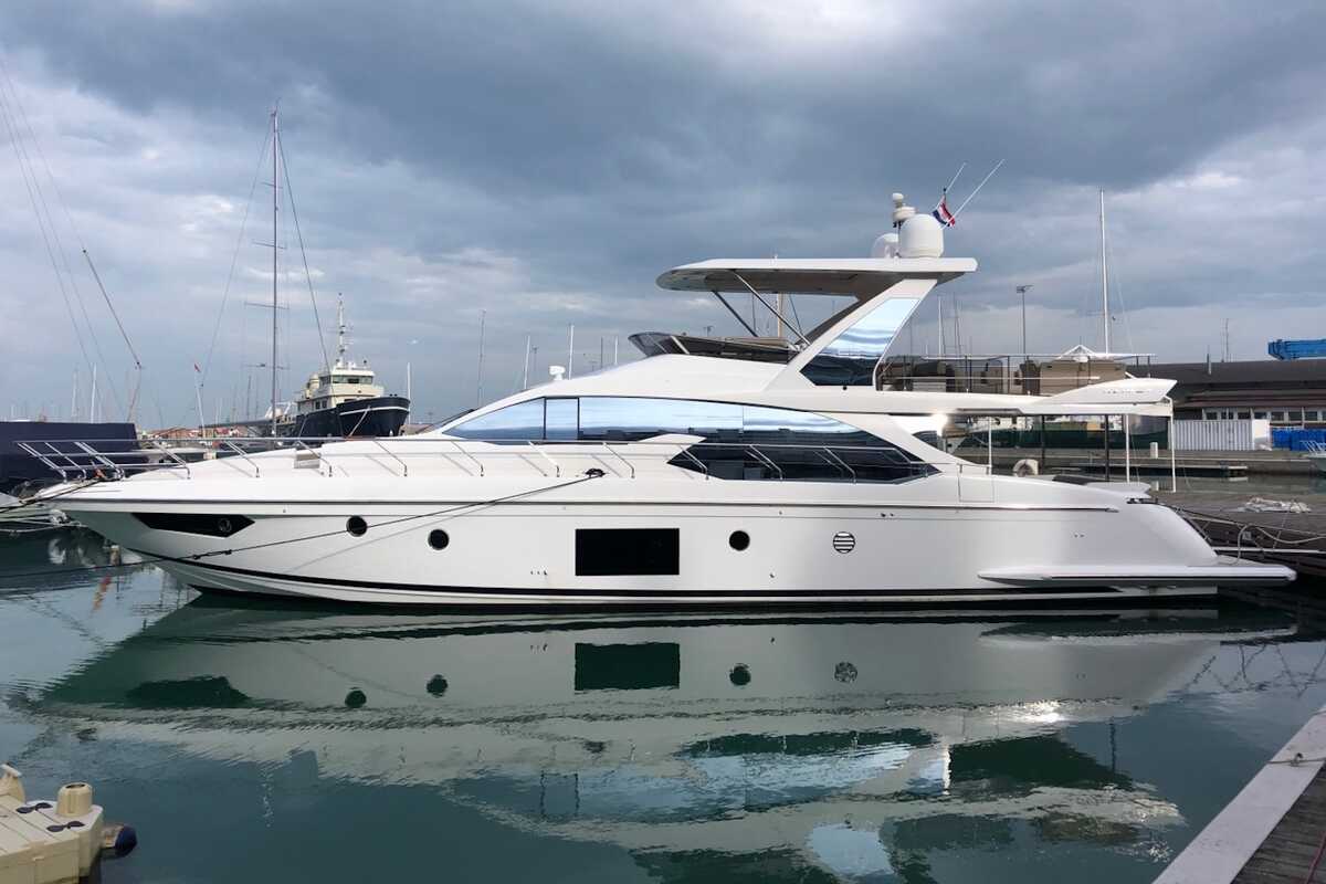 Экстерьер Azimut 66