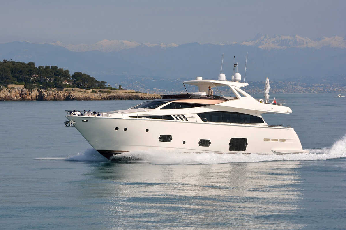 Экстерьер Ferretti 800 2015
