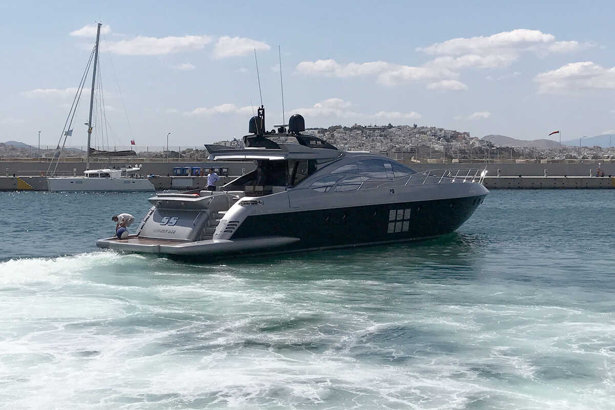 Экстерьер Azimut 86S
