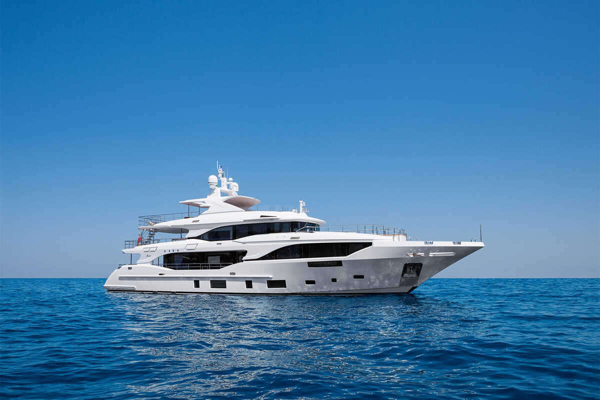 Экстерьер Mediterraneo 116