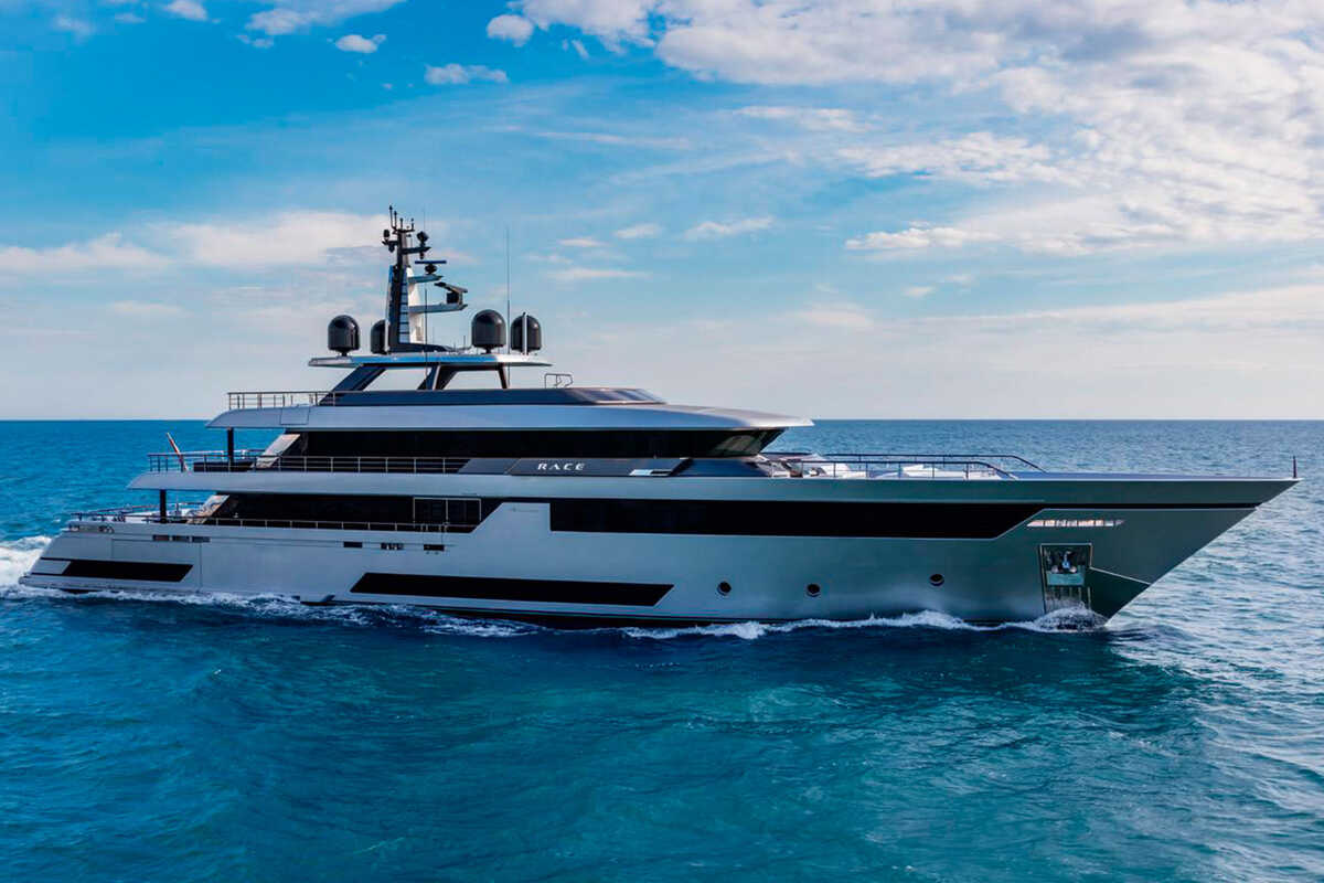 Экстерьер Riva 50M