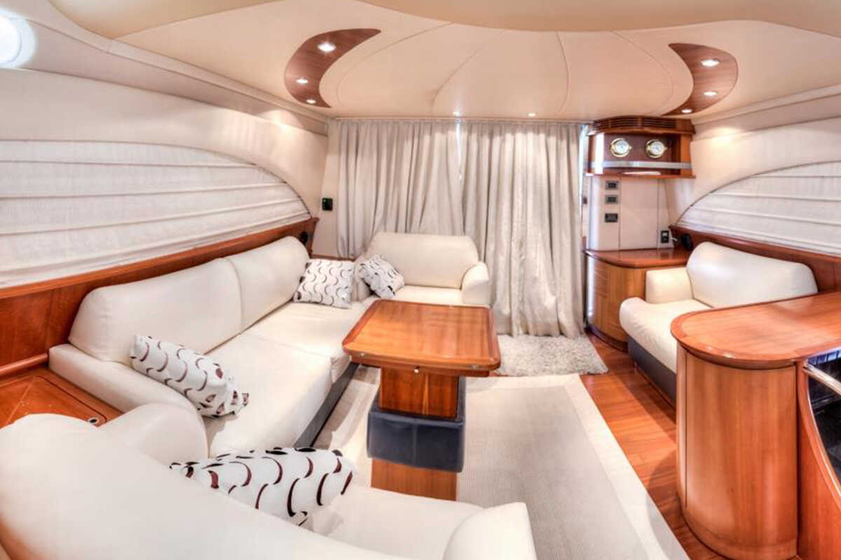 Салон Azimut 50