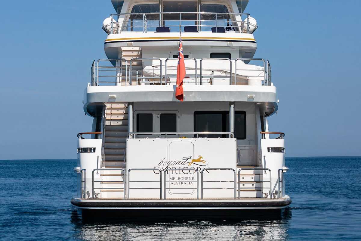 Bering 80 Exterior