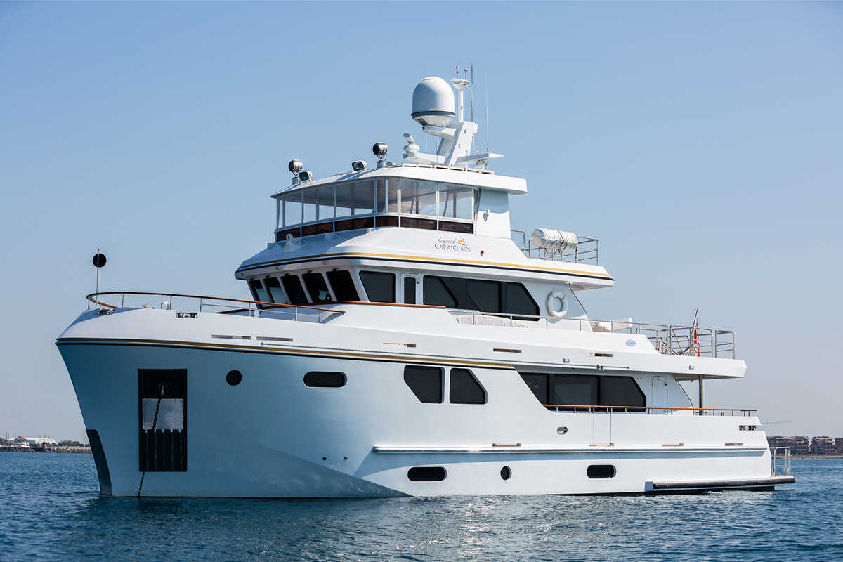 Bering 80 Exterior