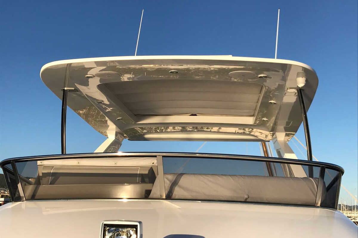 Azimut 66 2017