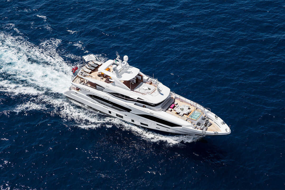 Экстерьер Mediterraneo 116