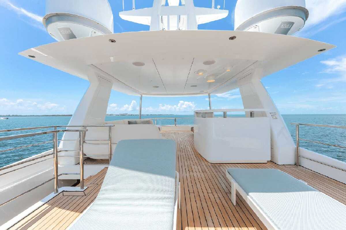 Azimut TYCOON, 35.97 м