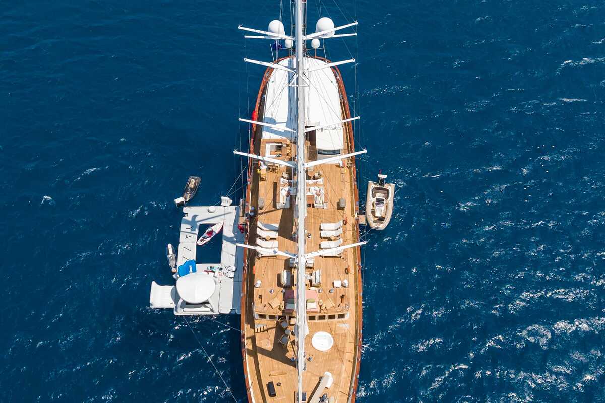 Aegean Yacht YAZZ, 55.98 м
