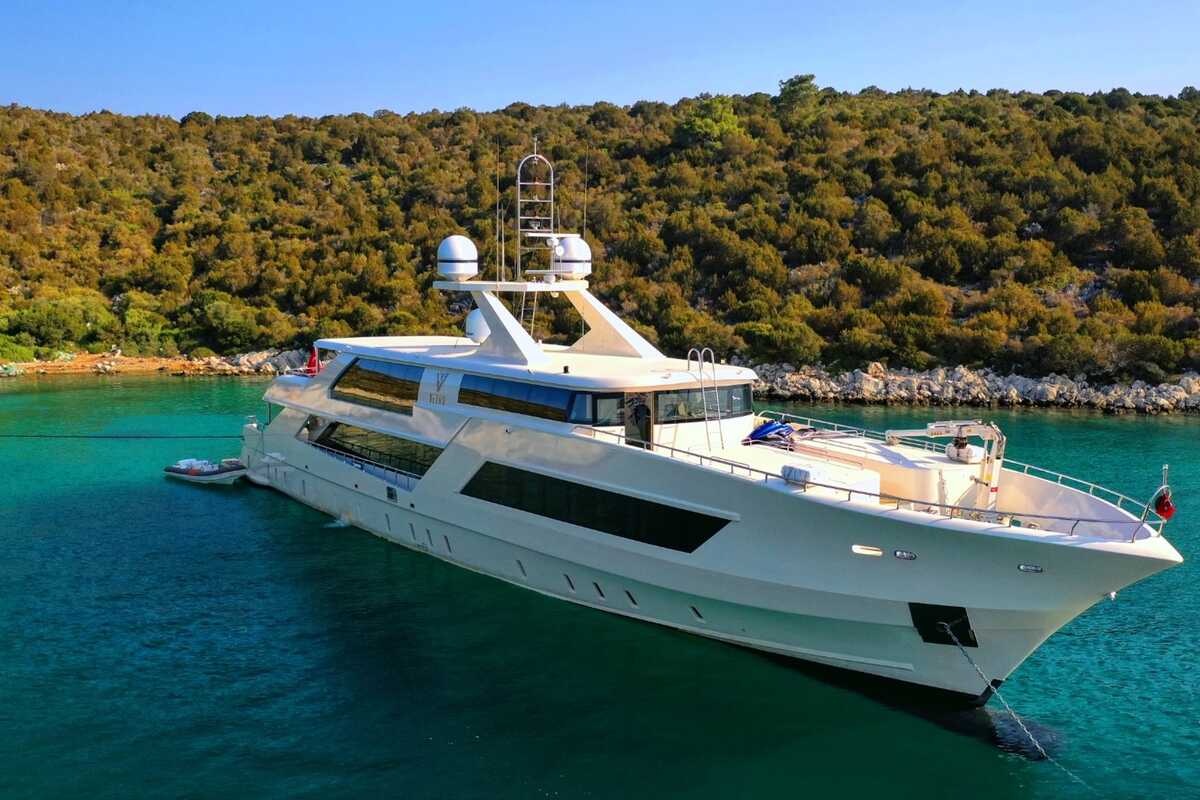 Lurssen VETRO, 48.00 м