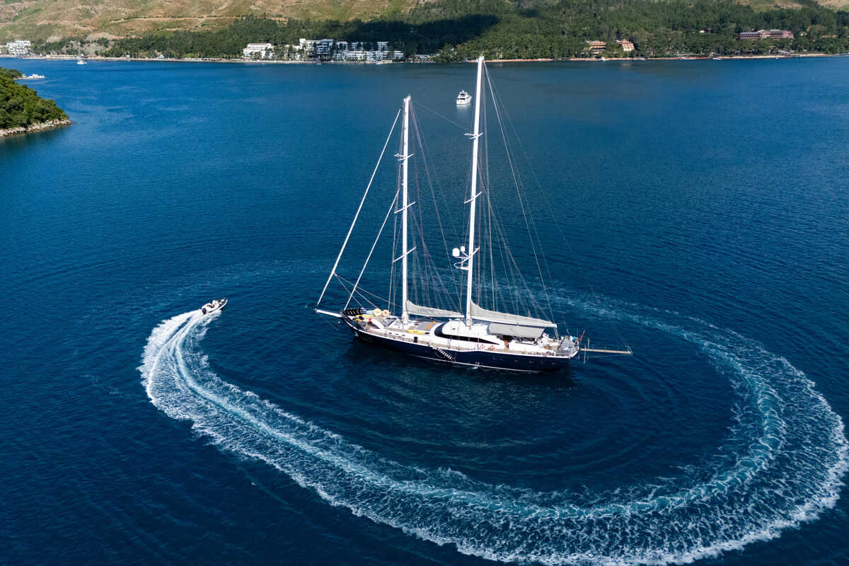 Valena Yachting UBI BENE, 44.00 м