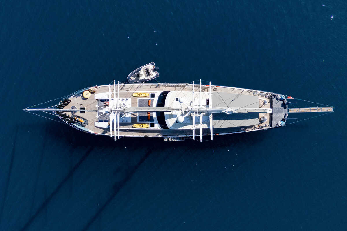 Valena Yachting UBI BENE, 44.00 м