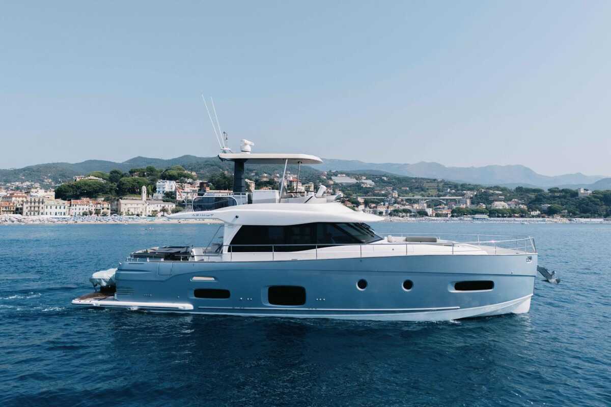 Azimut Magellano 53