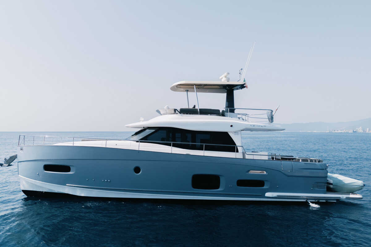 Azimut Magellano 53