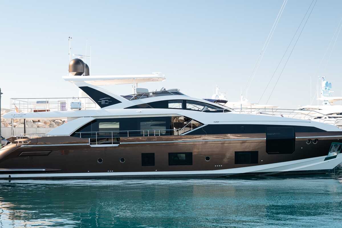 Экстерьер Azimut Grande 27 METRI