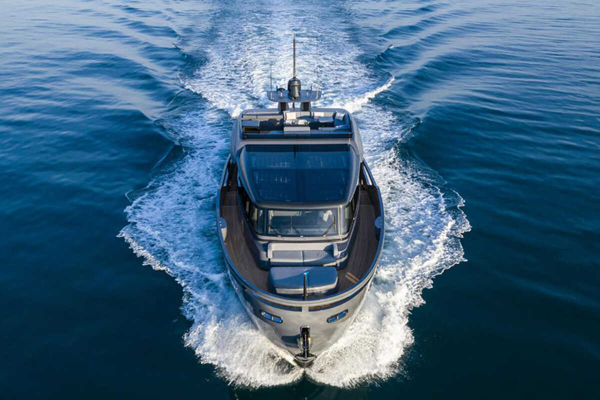 Экстерьер ISA EXTRA 76