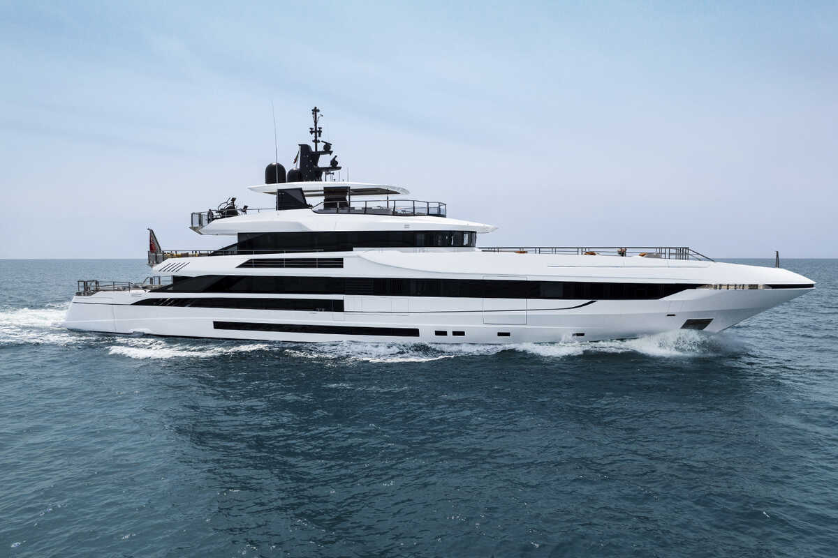 Экстерьер Mangusta Oceano 50