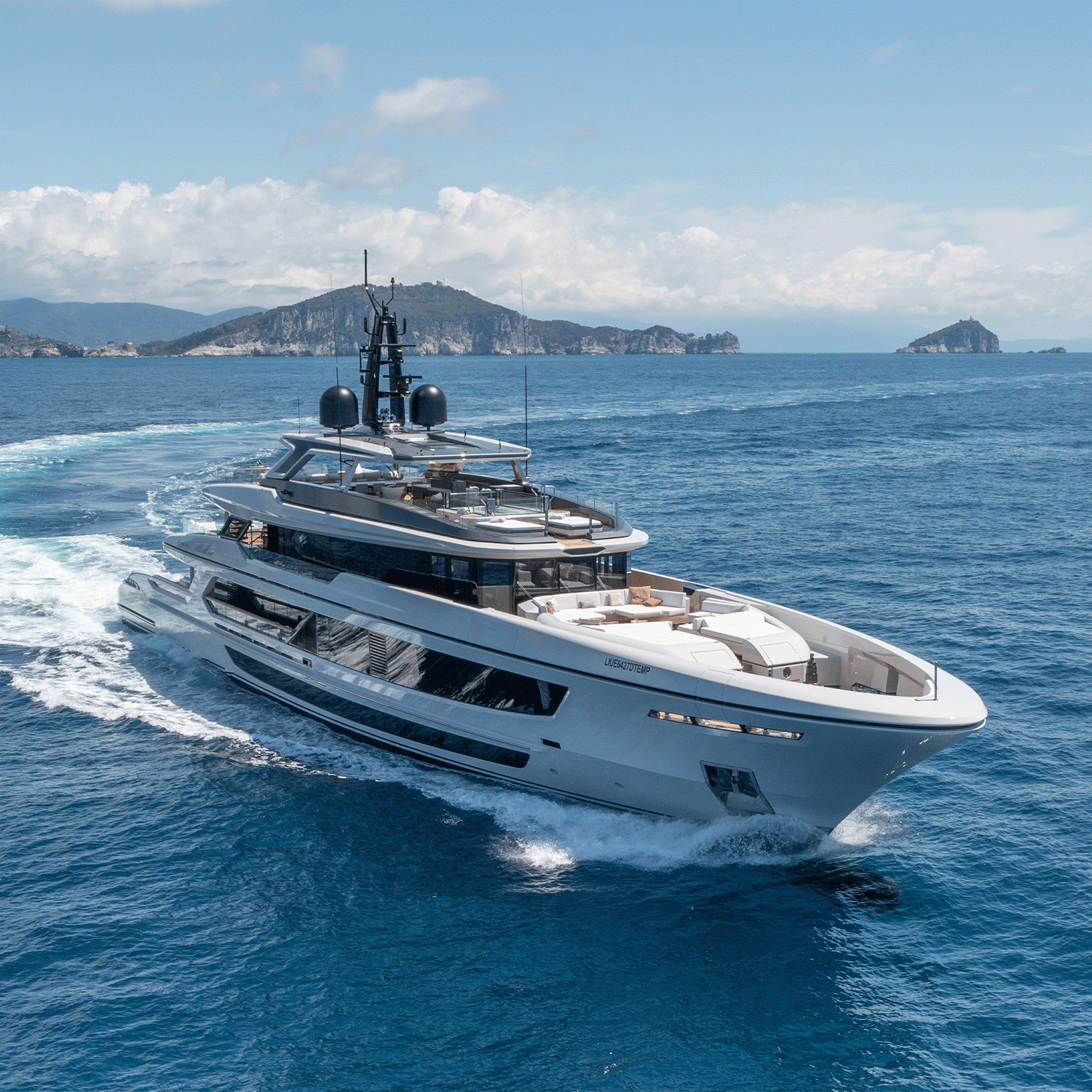Aberton signs the 9th unit of Baglietto T52