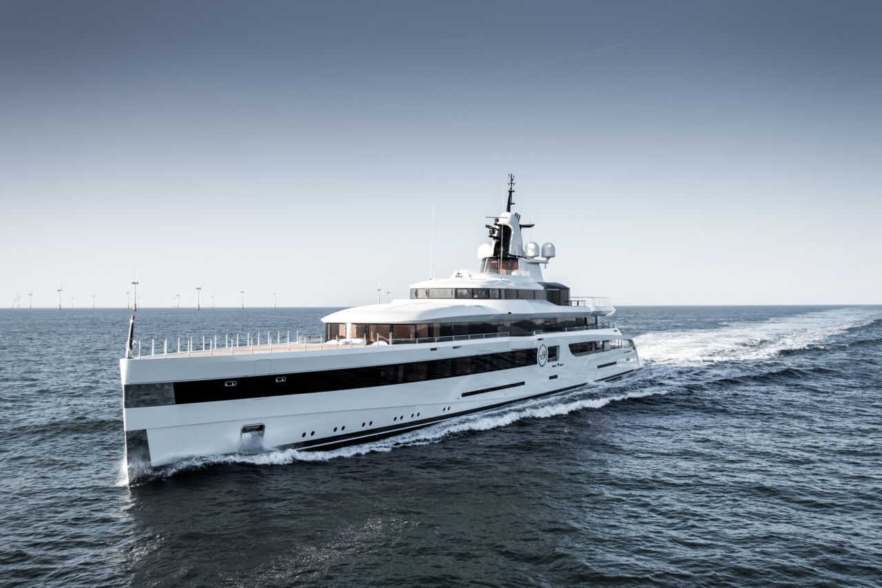 Lady S yacht set out for sea trials