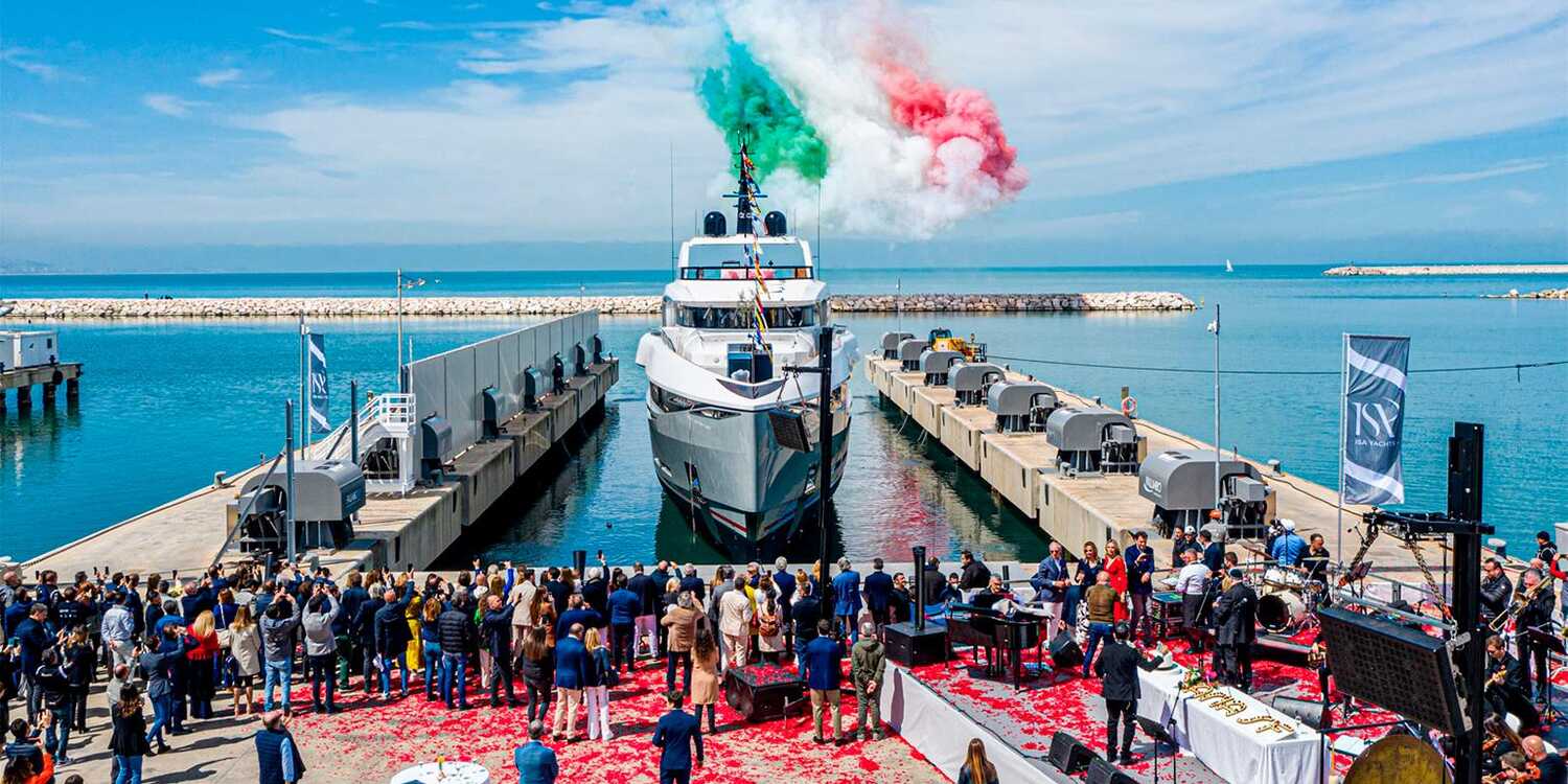 ISA Yachts Launches the First Gran Turismo 45