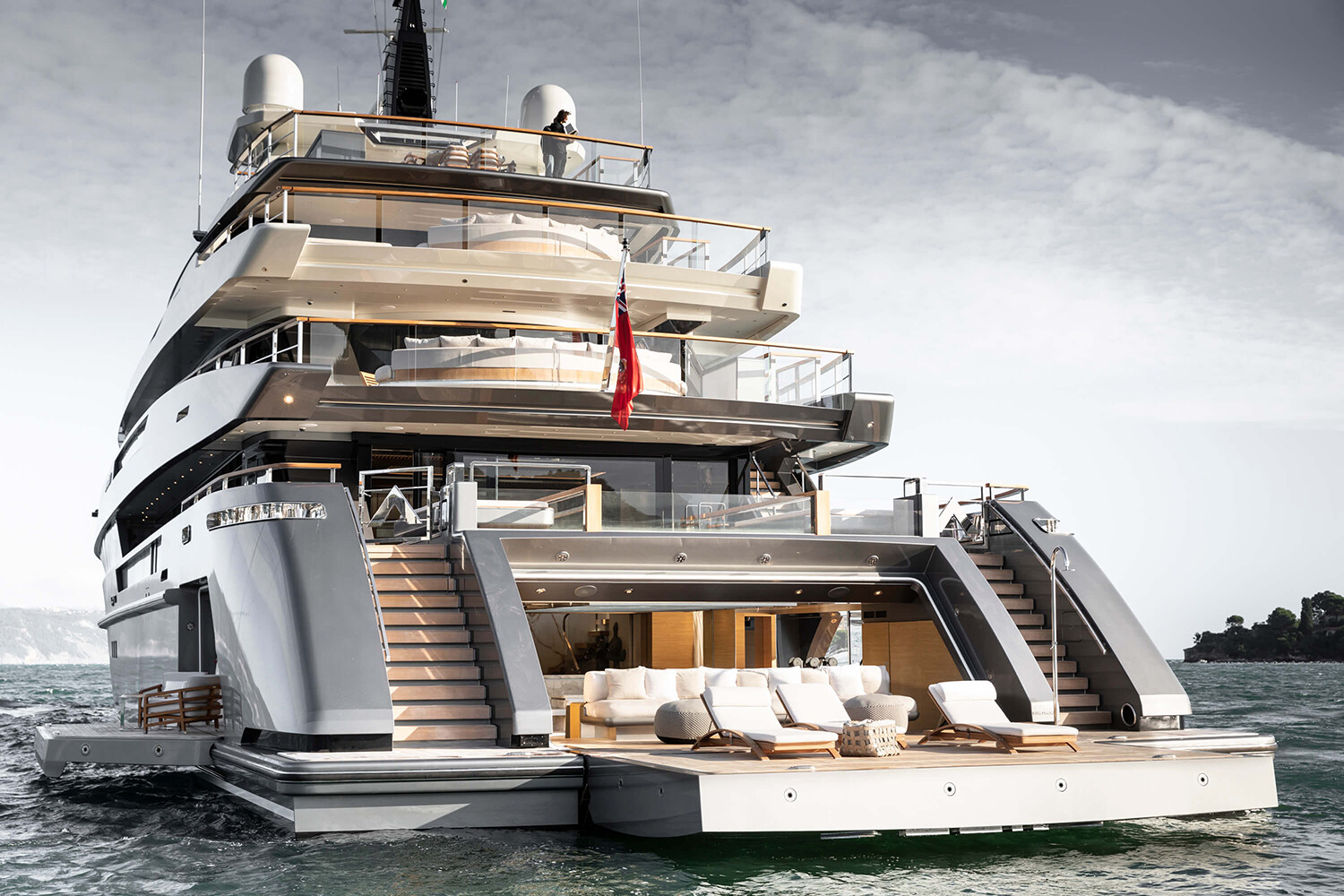 Sanlorenzo 64Steel