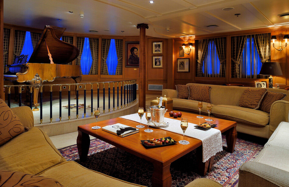 Maria Callas lounge on Christina O yacht, 2025