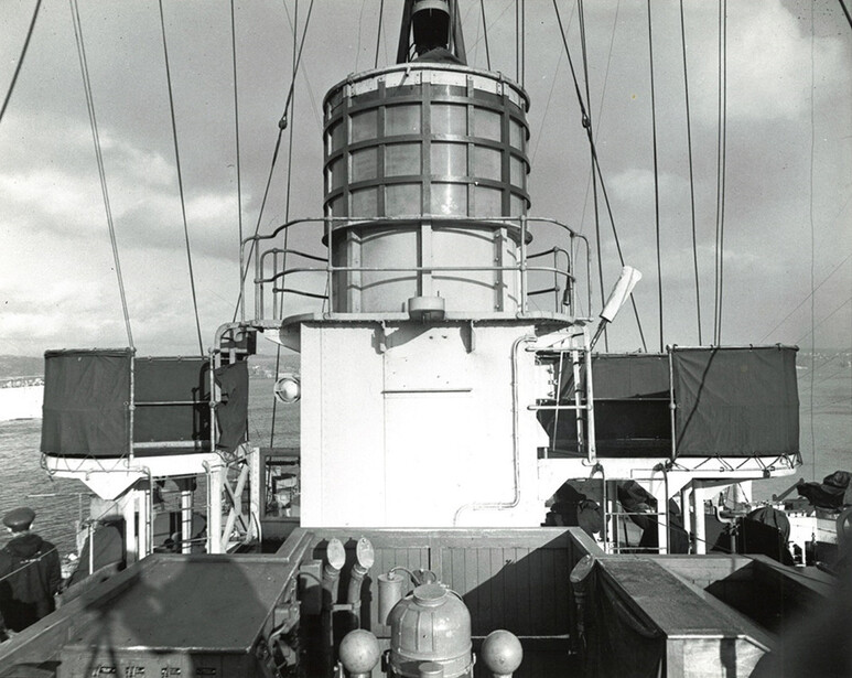 Radar on HMCS Stormont, Halifax, January 1944
