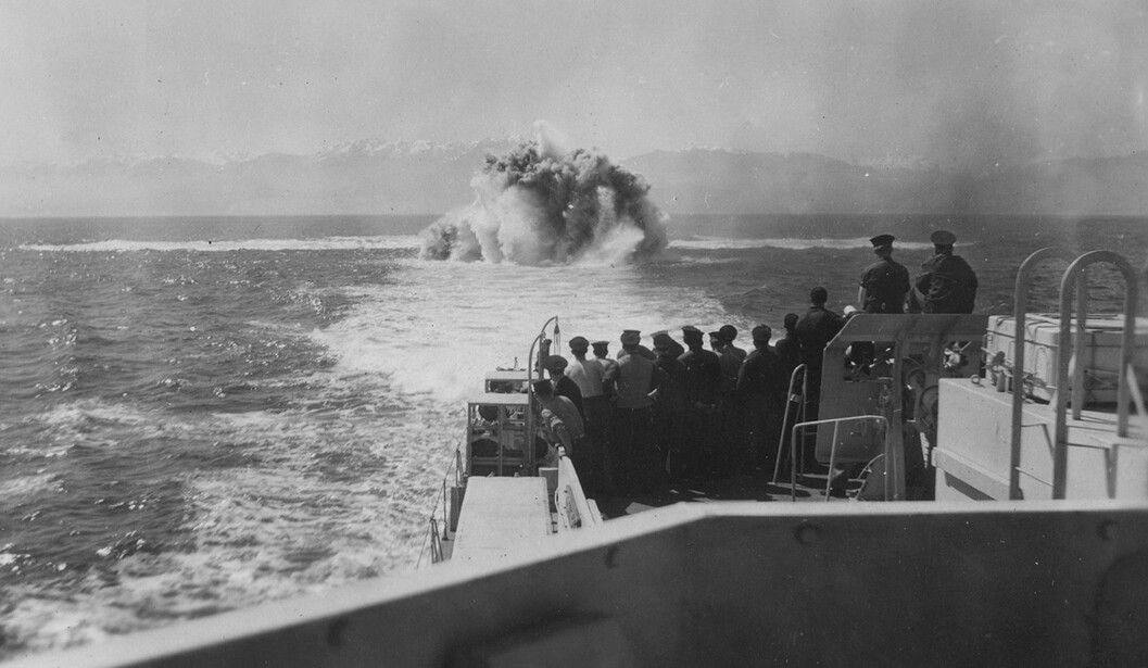 Trials of minesweeper HMCS Orkney K448